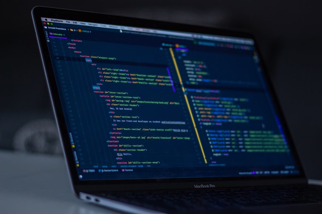 blog developer coding on laptop